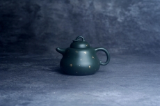 紫砂壶图片：美壶特惠 特好墨绿泥福禄葫芦壶 茶人醉爱 - 紫砂壶之家