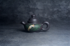 紫砂壶图片:美壶特惠 手工手制紫砂壶特好青灰泥松鼠壶 茶壶 茶具 单壶 - 紫砂壶之家