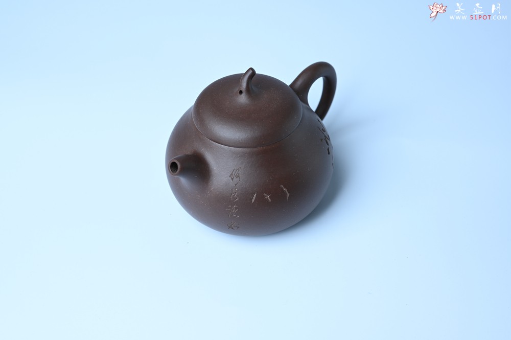 紫砂壶图片：毛国强入室弟子黄云初 特好老紫泥涤心茄段 名家何水法书法 刘世涛伯陶刻 - 紫砂壶之家紫砂壶网