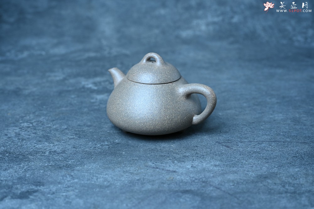 紫砂壶图片：美壶特惠 特好松花段泥精工乳瓢茶壶 茶人醉爱 - 紫砂壶之家紫砂壶网