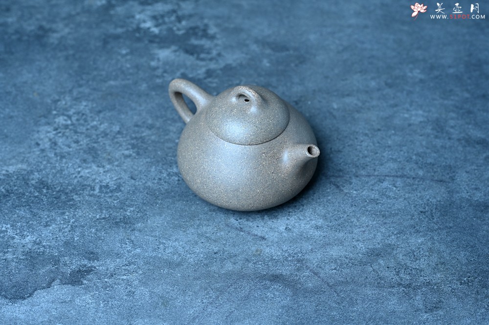 紫砂壶图片：美壶特惠 特好松花段泥精工乳瓢茶壶 茶人醉爱 - 紫砂壶之家紫砂壶网