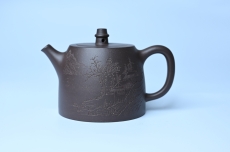 紫砂壶图片:美壶特惠 老紫泥精致山水汉铎壶 茶人醉爱 - 紫砂壶之家