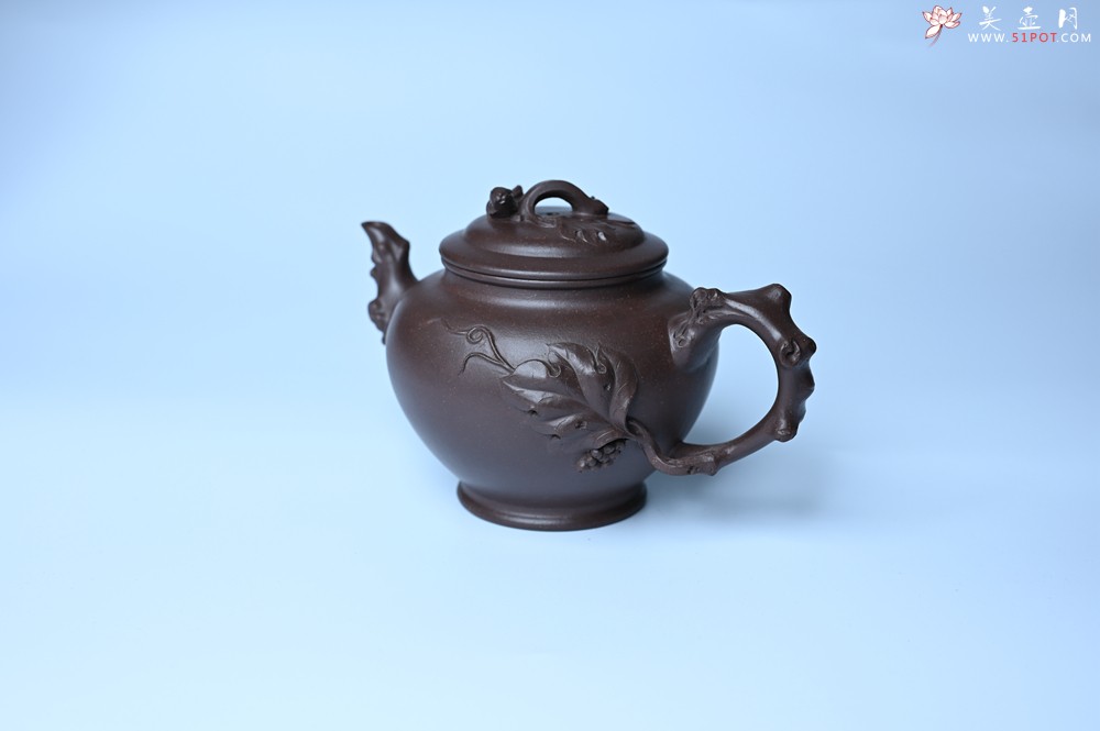 紫砂壶图片：潜力股赵老师 老紫泥全手工松鼠葡萄壶 茶人醉爱 - 紫砂壶之家紫砂壶网