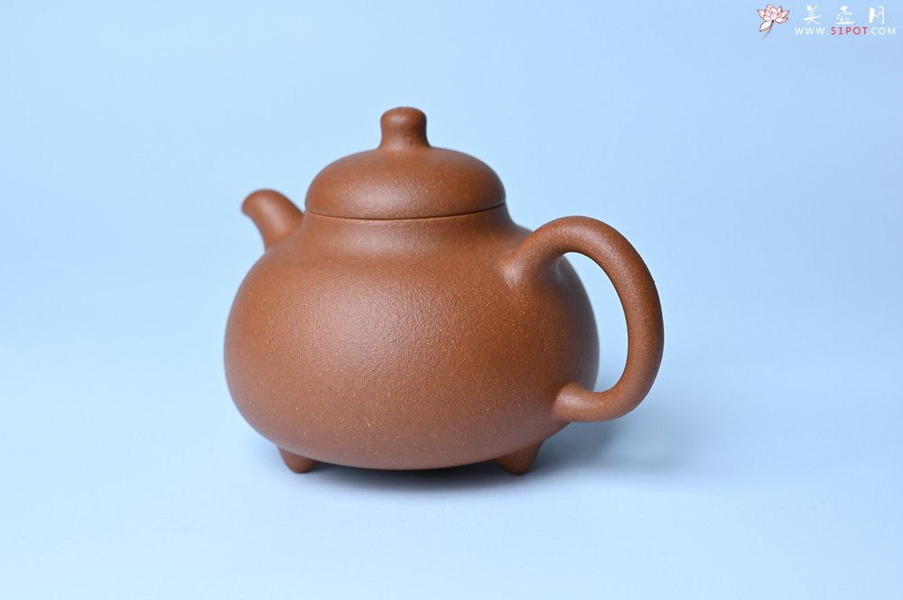 紫砂壶图片：美壶特惠 优质红降坡泥乳鼎壶 茶人醉爱 - 紫砂壶之家紫砂壶网