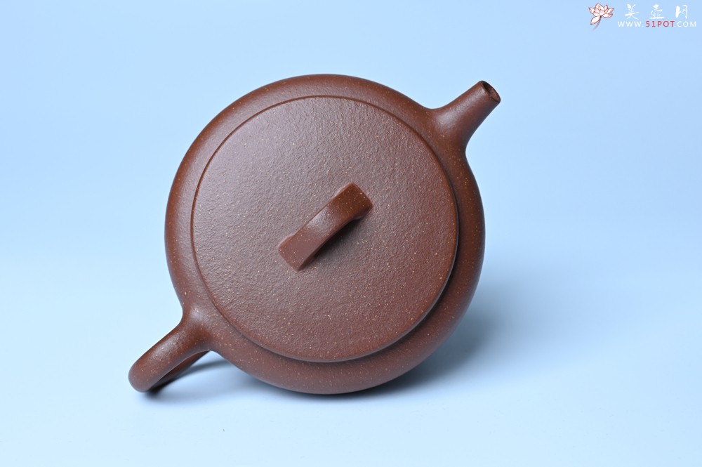 紫砂壶图片：美壶特惠 优质红降坡泥大口玉扁壶 茶人醉爱 - 紫砂壶之家紫砂壶网