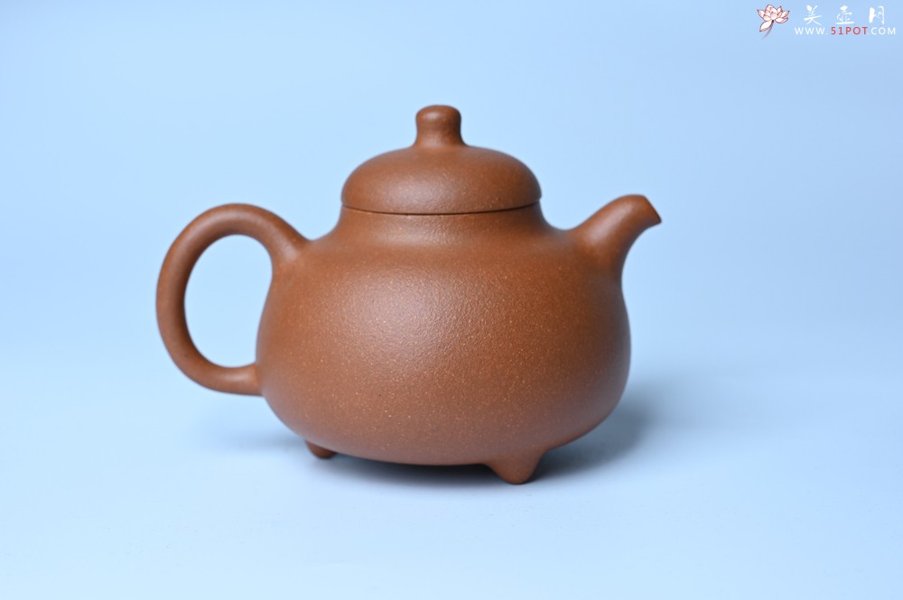 紫砂壶图片：美壶特惠 优质红降坡泥乳鼎壶 茶人醉爱 - 紫砂壶之家紫砂壶网