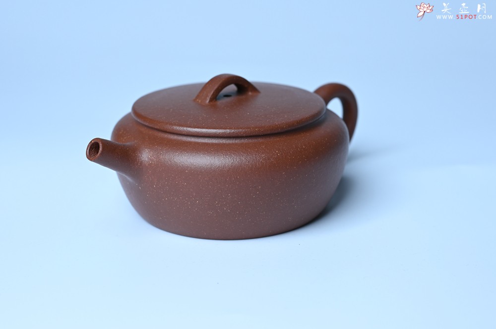 紫砂壶图片：美壶特惠 优质红降坡泥大口玉扁壶 茶人醉爱 - 紫砂壶之家紫砂壶网