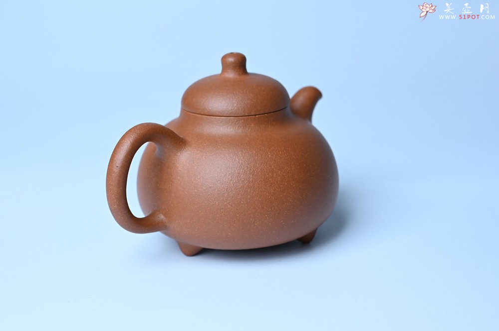紫砂壶图片：美壶特惠 优质红降坡泥乳鼎壶 茶人醉爱 - 紫砂壶之家紫砂壶网