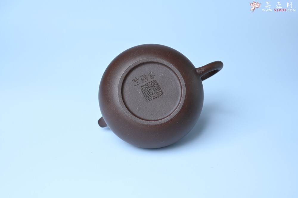 紫砂壶图片：毛国强入室弟子黄云初 特好老紫泥涤心茄段 名家何水法书法 刘世涛伯陶刻 - 紫砂壶之家紫砂壶网