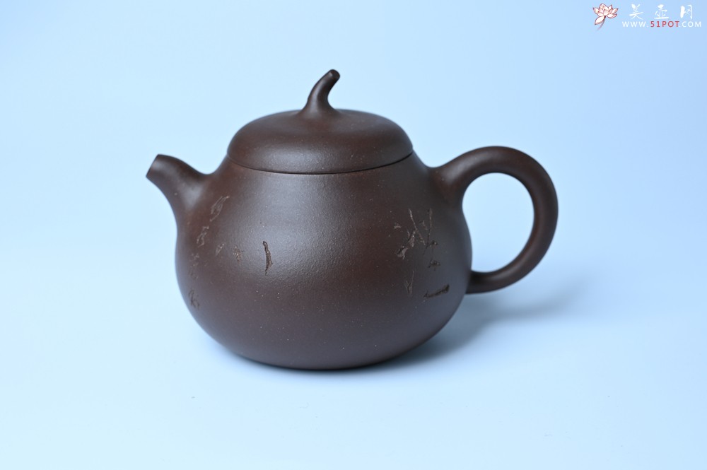 紫砂壶图片：毛国强入室弟子黄云初 特好老紫泥涤心茄段 名家何水法书法 刘世涛伯陶刻 - 紫砂壶之家紫砂壶网