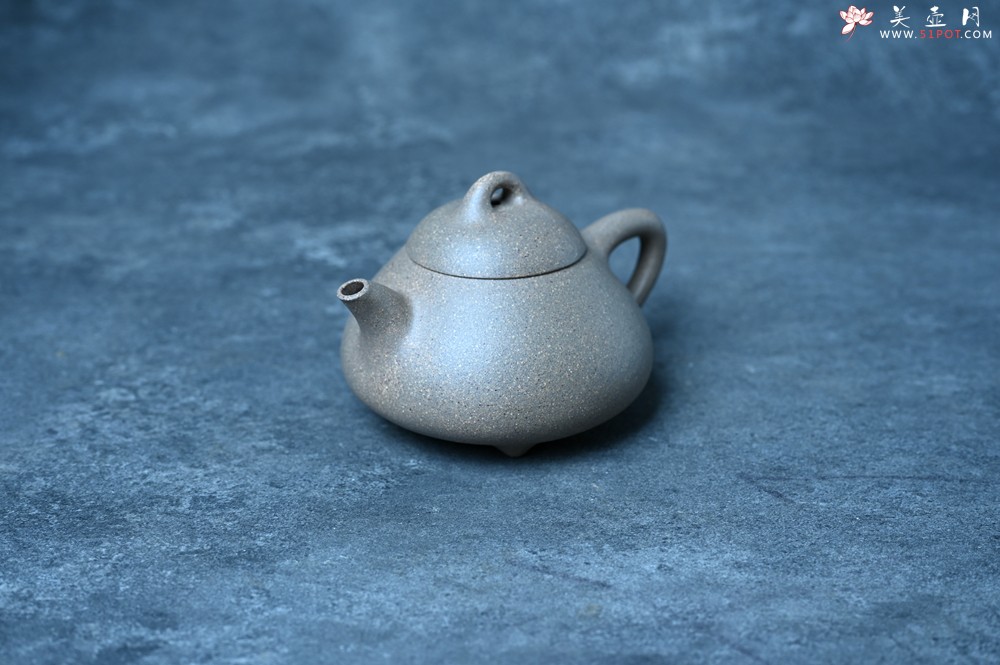 紫砂壶图片：美壶特惠 特好松花段泥精工乳瓢茶壶 茶人醉爱 - 紫砂壶之家紫砂壶网