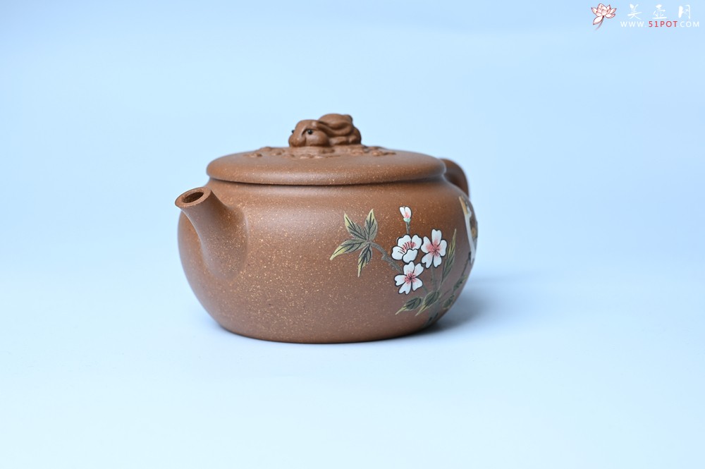 紫砂壶图片：美壶特惠 优质降坡泥花鸟听兔壶 茶人醉爱 - 紫砂壶之家紫砂壶网