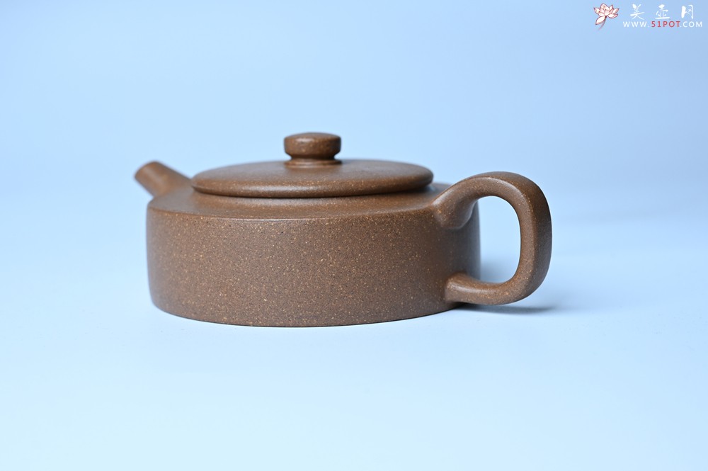 紫砂壶图片：美壶特惠  精工老段周盘壶 小壶难做 易泡养 杀茶利器 - 紫砂壶之家紫砂壶网