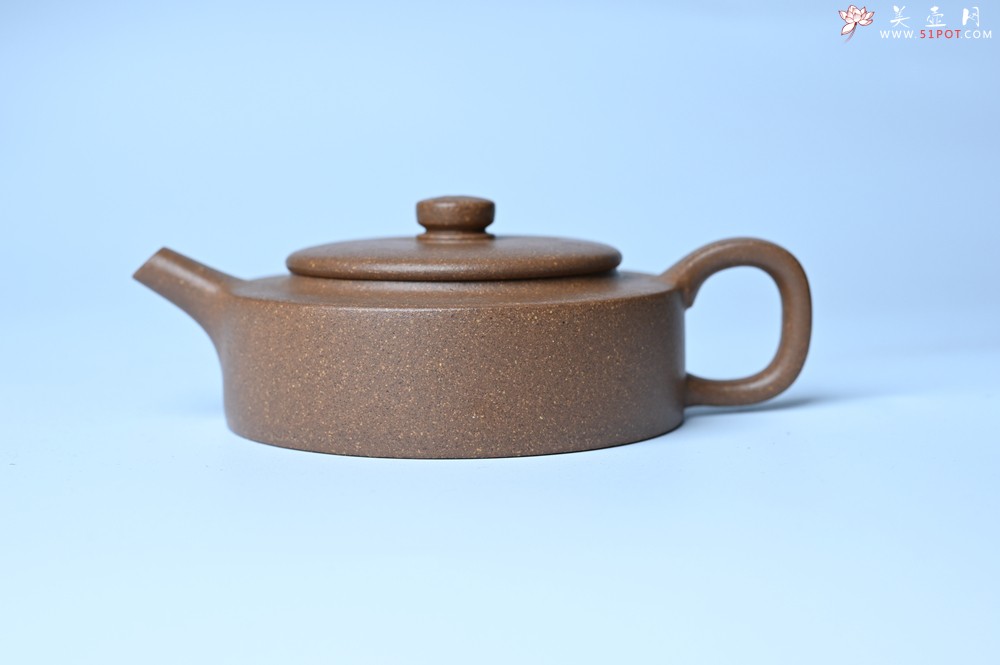 紫砂壶图片：美壶特惠  精工老段周盘壶 小壶难做 易泡养 杀茶利器 - 紫砂壶之家紫砂壶网