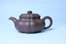 紫砂壶图片:美壶特惠 紫砂壶手工手制优质紫泥葵仿古壶 茶人醉爱 - 紫砂壶之家
