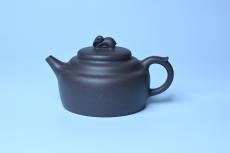 紫砂壶图片:美壶特惠 精品青灰泥玉兔紫砂壶 茶人醉爱 - 紫砂壶之家