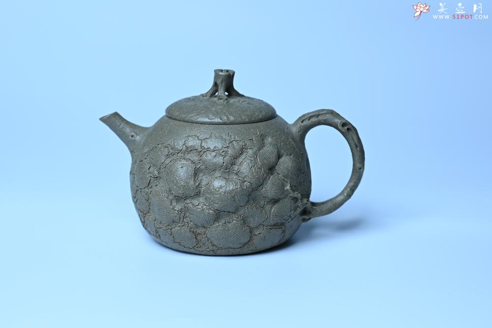 紫砂壶图片：美壶特惠 特好老青段泥云松供春壶 茶人醉爱 - 紫砂壶之家紫砂壶网