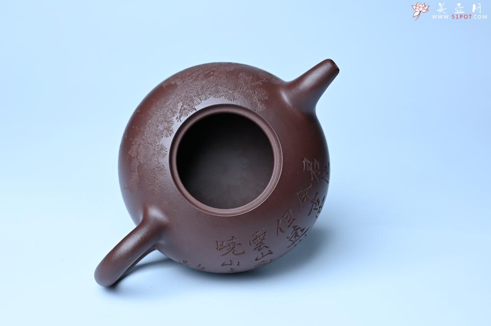 紫砂壶图片：油润底槽清 卡盖难度相当大 全手工半月紫砂壶  君臣一梦,今古空名 但远山长,云山乱,晓山青 - 紫砂壶之家紫砂壶网