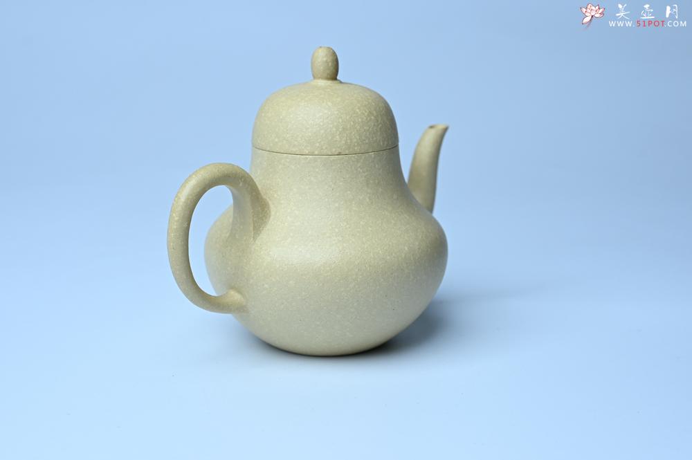 紫砂壶图片：美壶特惠 纯净本绿梨形壶 茶人醉爱 - 紫砂壶之家紫砂壶网