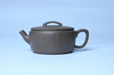 紫砂壶图片:美壶特惠 优质青灰段泥汉瓦壶 茶人醉爱 - 紫砂壶之家