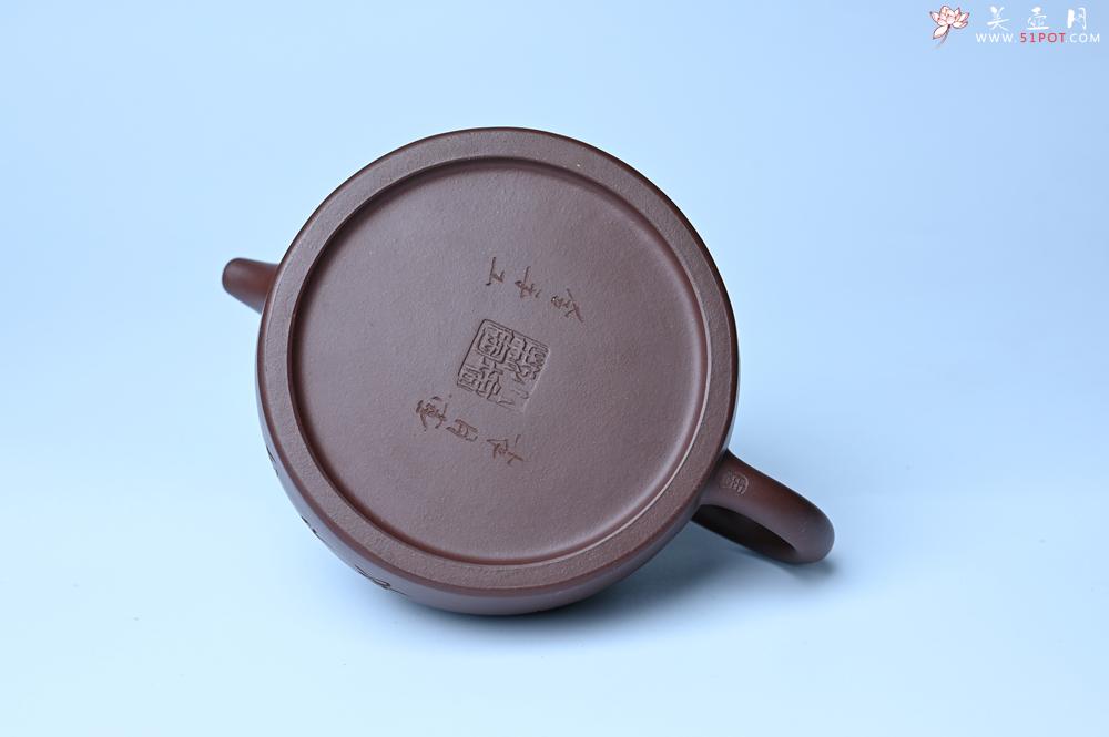 紫砂壶图片：油润底槽清 卡盖难度相当大 全手工半月紫砂壶  君臣一梦,今古空名 但远山长,云山乱,晓山青 - 紫砂壶之家紫砂壶网