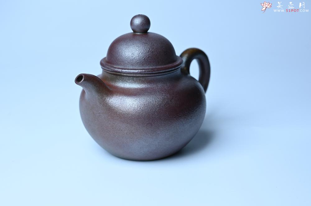 紫砂壶图片：美壶特惠 精致柴烧青灰泥掇球壶 茶人醉爱 - 紫砂壶之家紫砂壶网