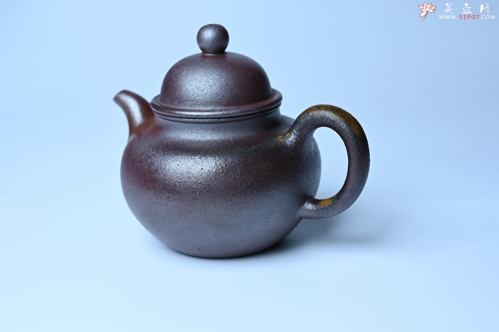 紫砂壶图片：美壶特惠 精致柴烧青灰泥掇球壶 茶人醉爱 - 紫砂壶之家紫砂壶网