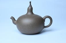 紫砂壶图片:美壶特惠 精致青段大肚茄子壶 茶人醉爱 - 紫砂壶之家
