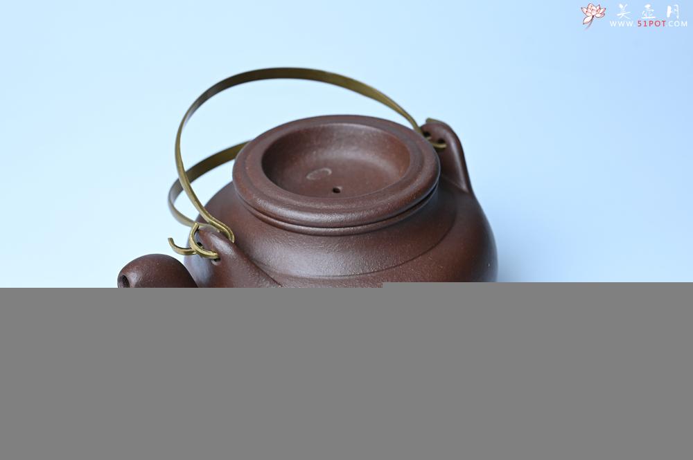 紫砂壶图片：美壶特惠 手工手制精致老紫泥提梁壶 茶人醉爱 - 紫砂壶之家紫砂壶网